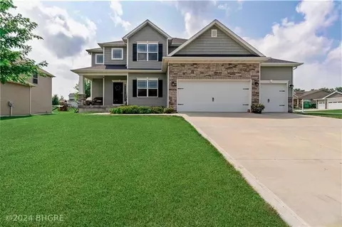 4595 SE Beaverbrook Trl, West Des Moines, IA 50265
