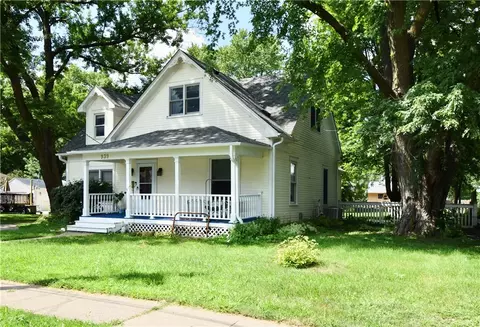 939 Leland Ave, Des Moines, IA 50315