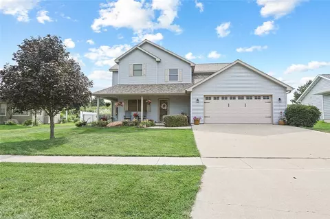 782 182nd Ave, Pella, IA 50219