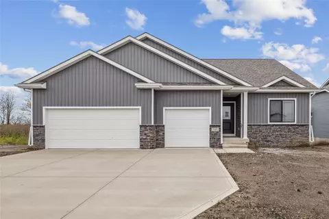 545 NW Rosemont Dr, Waukee, IA 50263
