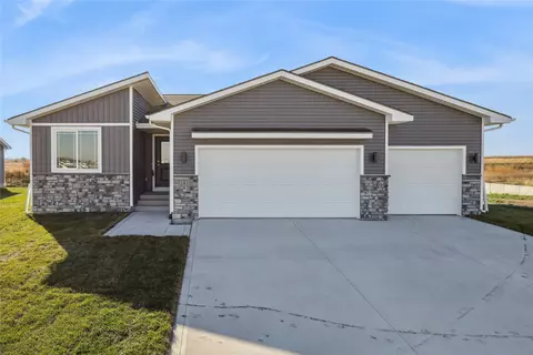 1410 Werthman Dr, Waukee, IA 50263