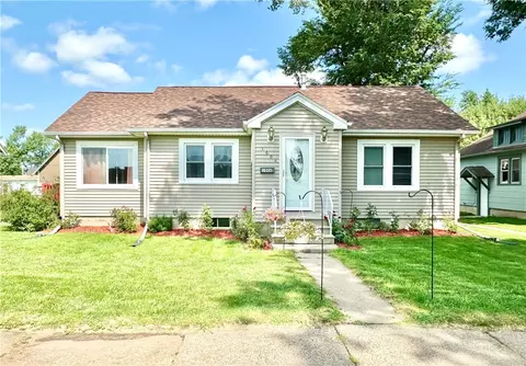 1006 S 5th Ave, Marshalltown, IA 50158