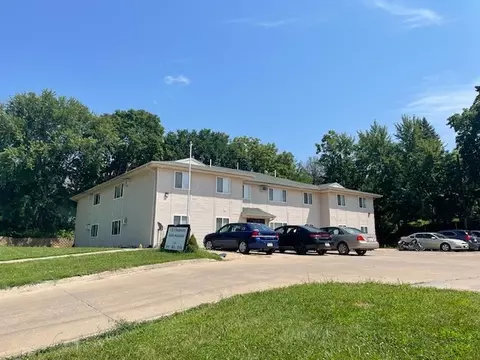 800 State St, Guthrie Center, IA 50115