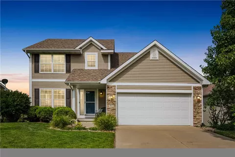 912 NE Otter Ridge Cir, Ankeny, IA 50021