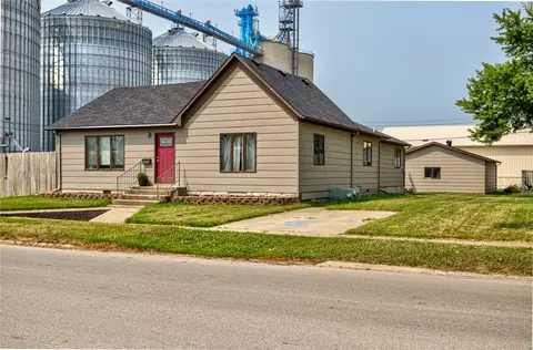 103 Colorado St, Glidden, IA 51443
