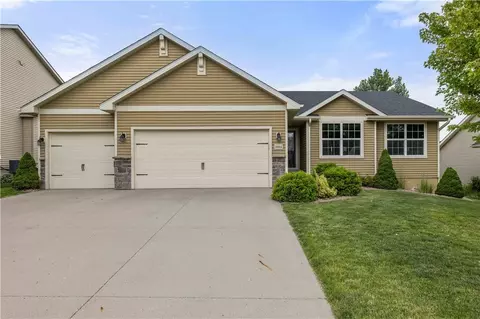 3604 161st St, Urbandale, IA 50323