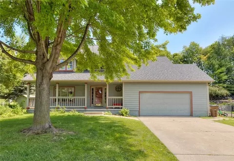 155 Orchard Ct, Pleasant Hill, IA 50327