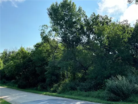 4644 Panorama Dr, Panora, IA 50216