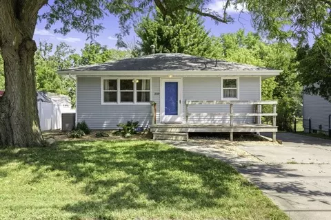 3319 Tripp St, Ames, IA 50014