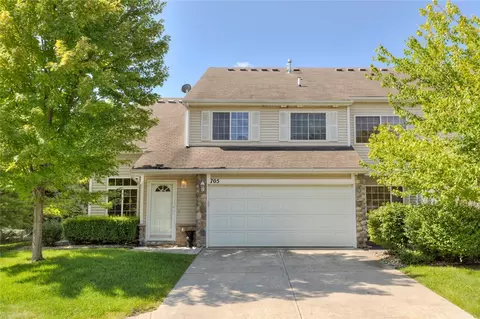 3799 Village Run Dr #705, Des Moines, IA 50317