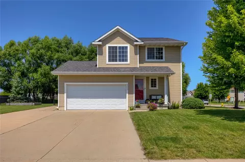 505 SE Olson Dr, Waukee, IA 50263