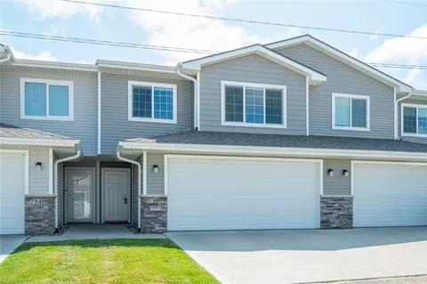 748 NE Conner Ct, Waukee, IA 50263