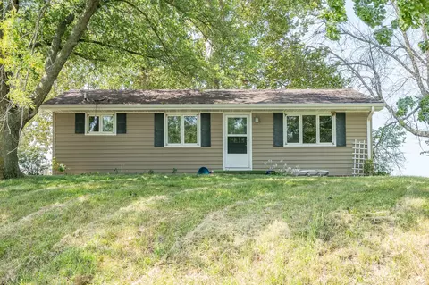 2345 Redwood Ave, Guthrie Center, IA 50115