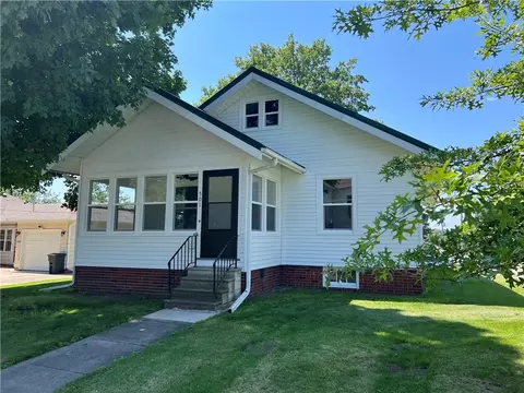 501 E 4th St S, Newton, IA 50208