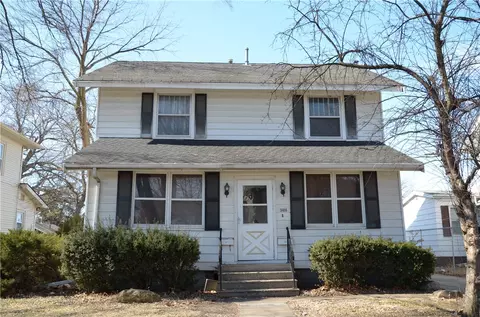 3416 1st St, Des Moines, IA 50313