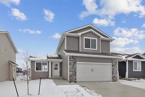707 NE Meadow Landing Dr, Ankeny, IA 50021