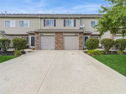 8610 Ep True Pkwy #10005, West Des Moines, IA 50266