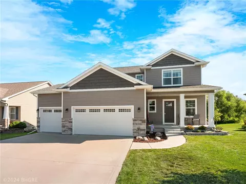 1006 E Madison Ave, Indianola, IA 50125