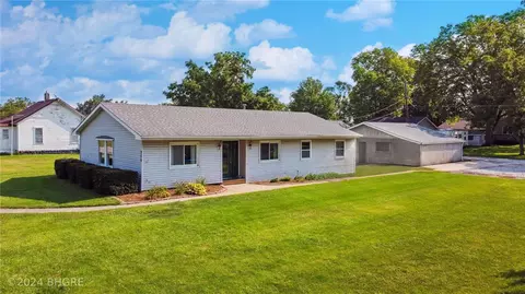 206 NE 2nd St, Melcher Dallas, IA 50163