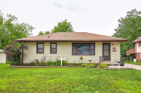 619 Broad St, Des Moines, IA 50315