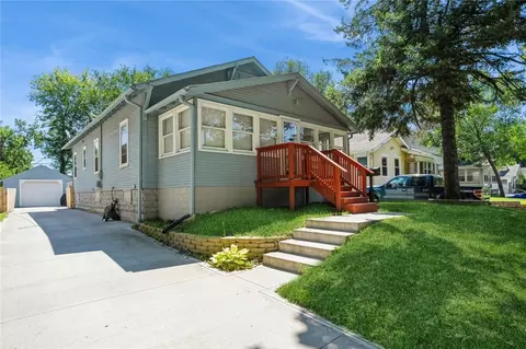 1717 York St, Des Moines, IA 50316