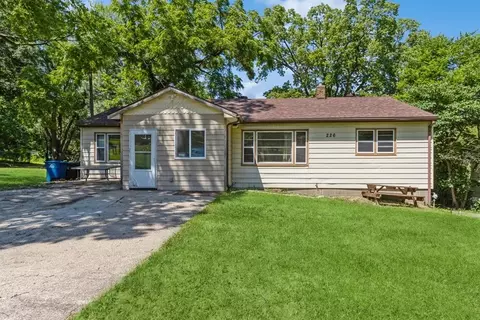 226 E Park Ave, Des Moines, IA 50315