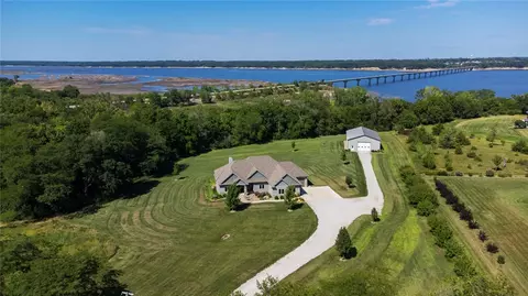 10455 NW Beaver Dr, Johnston, IA 50131
