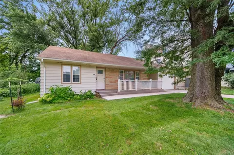 400 31st St, Des Moines, IA 50312
