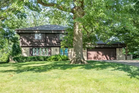 307 E 28th St S, Newton, IA 50208
