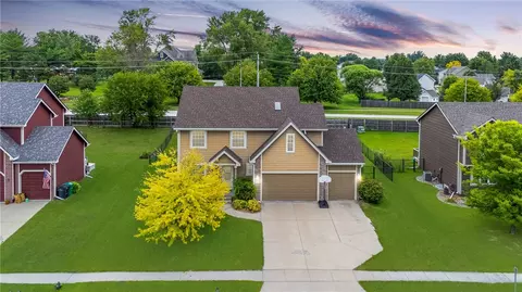 610 NW 17th St, Ankeny, IA 50023