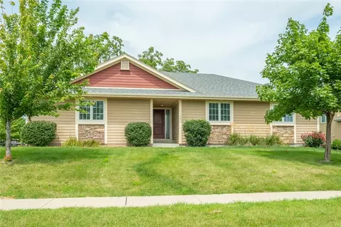 665 Northview Dr, Waukee, IA 50263
