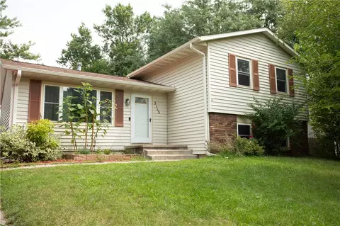 5113 Schubert St, Ames, IA 50014