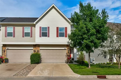 188 79th St, West Des Moines, IA 50266