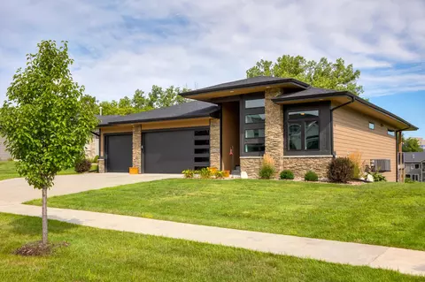 5609 Rose Ave, Des Moines, IA 50321