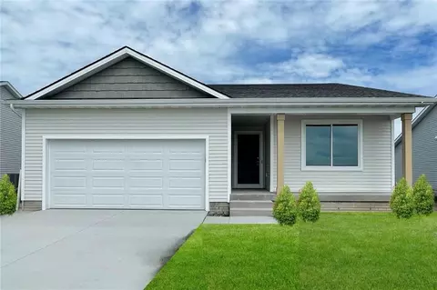 1217 Featherstone Ave NE, Bondurant, IA 50035