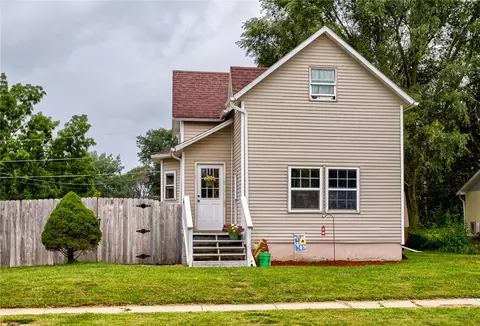 1009 Division St, Boone, IA 50036