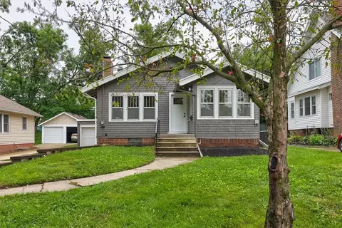 320 W 9th St S, Newton, IA 50208