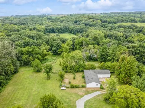 21540 Hayes St, Ackworth, IA 50001