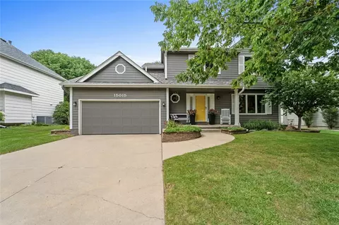 15015 Rosewood Dr, Clive, IA 50325
