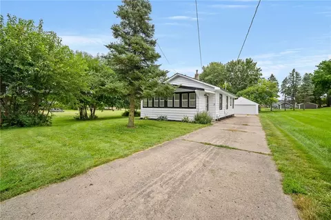 3269 E Douglas Ave, Des Moines, IA 50317