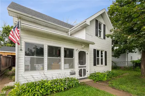 103 Riverside St, Marshalltown, IA 50158