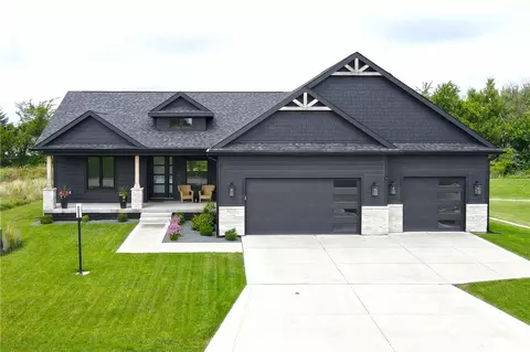 8252 NW 28th St, Ankeny, IA 50023