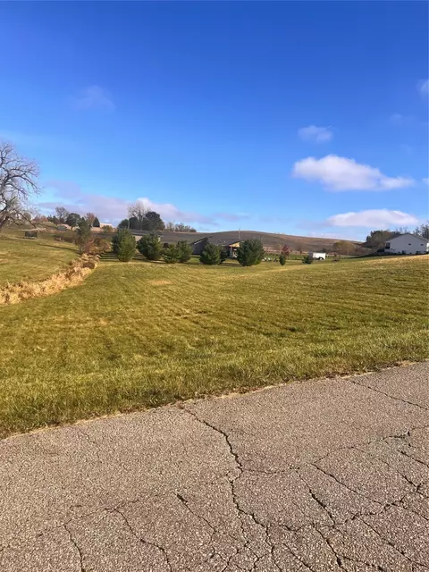 6911 Highway F48 Hwy W, Newton, IA 50208