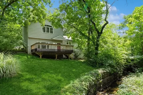 2611 Aurora Ave, Des Moines, IA 50310