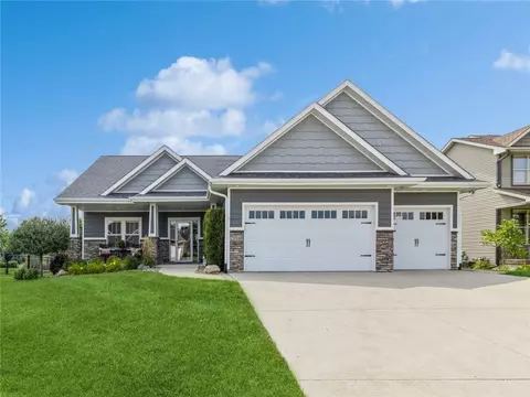 2000 NW Gabus Dr, Grimes, IA 50111