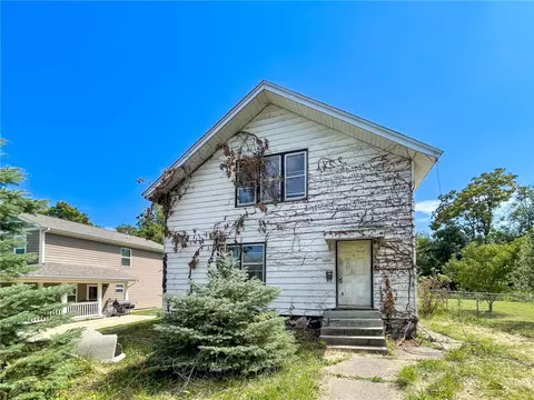1406 Mondamin Ave, Des Moines, IA 50314