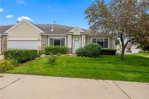 3610 NE Cottonwood Ln, Ankeny, IA 50021