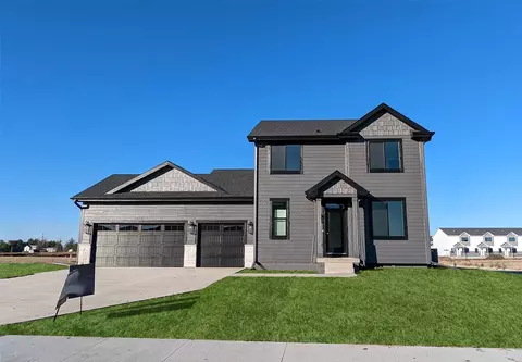 14503 N Valley Dr, Urbandale, IA 50323