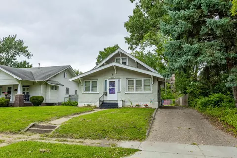 1628 York St, Des Moines, IA 50316