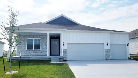 25078 Eagle Vista Dr, Adel, IA 50003